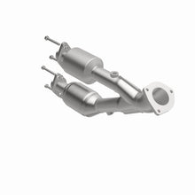 Load image into Gallery viewer, MagnaFlow Direct Fit Catalytic Converter 00-01 Cherokee 4L frt OEM - 49465