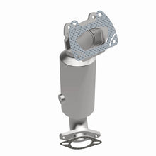 Load image into Gallery viewer, MagnaFlow Direct Fit Catalytic Converter 17-18 Chrysler Pacifica 3.6L - 21-950