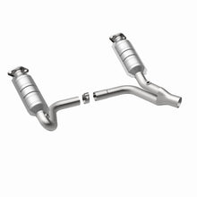 Load image into Gallery viewer, MagnaFlow Direct Fit Catalytic Converter Raider 2006 8 4.7L - 24398