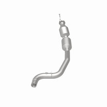 Load image into Gallery viewer, MagnaFlow 14-17 Range Rover V6 3 OEM Underbody Direct Fit Converter - 21-608
