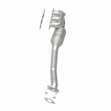 Load image into Gallery viewer, MagnaFlow Direct Fit Catalytic Converter BMW 5 99-00 Front - 452465
