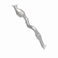 Load image into Gallery viewer, MagnaFlow Direct Fit Catalytic Converter 2007-2010 Q7 V6 3.6 OEM Underbody - 52586