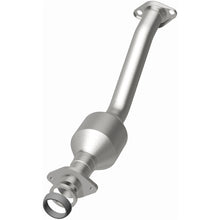 Load image into Gallery viewer, MagnaFlow Direct Fit Catalytic Converter 2012-2013 JUKE 1.6L Underbody - 52110