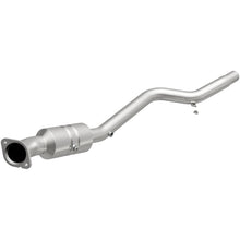 Load image into Gallery viewer, MagnaFlow DF Catalytic Conv 05-07 Chrysler 300 P/S / 06-07 Dodge Charger P/S / 05-07 Magnum P/S - 26202