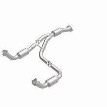 Load image into Gallery viewer, MagnaFlow 12-17 Chevrolet Express 3500 6.0L Direct Fit Converter - 5582113