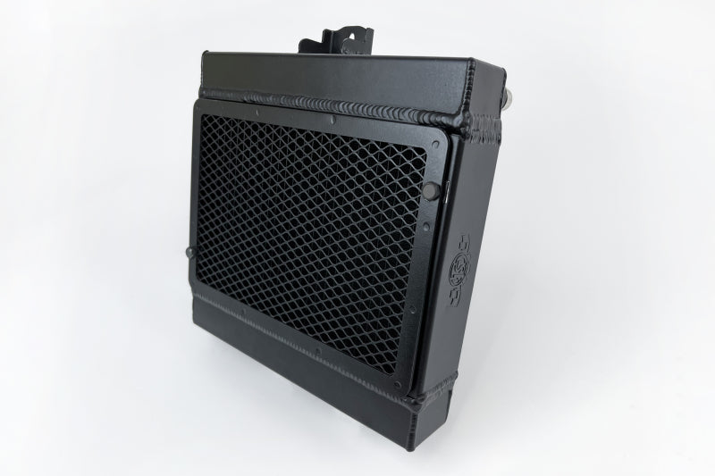 CSF BMW F8X M3/M4/M2C Auxiliary Radiators w/ Rock Guards (Sold Individually - Fits Left and Right - 8258