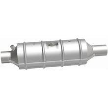 Load image into Gallery viewer, MagnaFlow 94-95 Universal Converter Ford truck 7.5L CA - 339301
