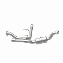 Load image into Gallery viewer, MagnaFlow Direct Fit Catalytic Converter 2017 F-150 3.5 OEM Underbody - 52592