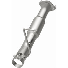 Load image into Gallery viewer, MagnaFlow Direct Fit Catalytic Converter 2001-2006 Chevrolet Silverado 3500 - 52494