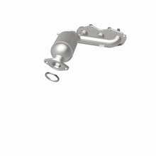 Load image into Gallery viewer, MagnaFlow 2011 Toyota Sienna 3.5L Direct Fit Converter - 5582556