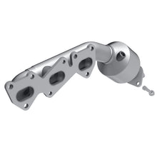 Load image into Gallery viewer, MagnaFlow Direct Fit Catalytic Converter 2009 Kia Borrego 3.8L Passenger Side - 51401