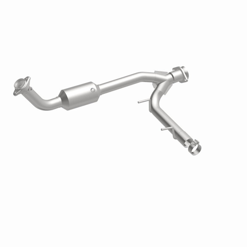MagnaFlow Direct Fit Catalytic Converter 05-06 Lincoln Navigator 5.4L w/ 3in Main Piping - 52508