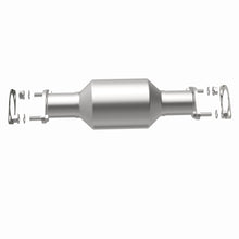 Load image into Gallery viewer, MagnaFlow Direct Fit Catalytic Converter 03-06 Kia Sorento 3.5L rear - 49924