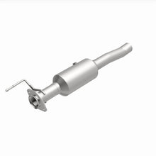 Load image into Gallery viewer, MagnaFlow 18-19 Ford F-450 Super Duty V10 6.8L Underbody Direct Fit Catalytic Converter - 280439