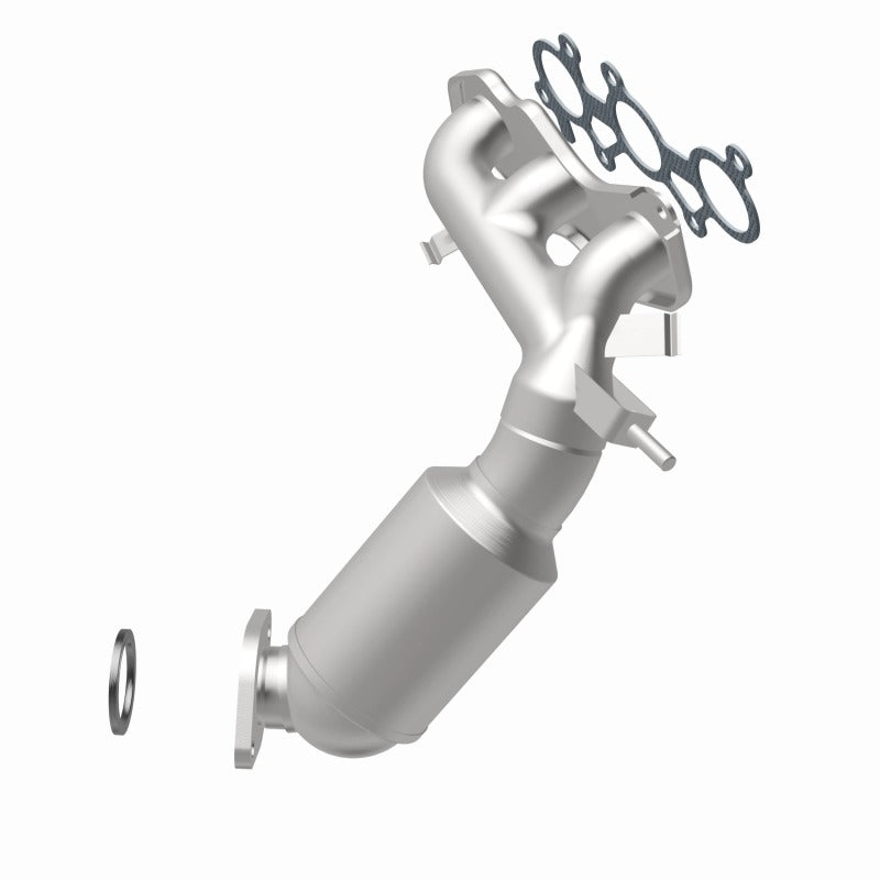 MagnaFlow Direct Fit Catalytic Converter 14-15 Toyota Highlander 3.5L Manifold - 52545