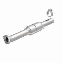 Load image into Gallery viewer, MagnaFlow Direct Fit Catalytic Converter 2010-2012 VENZA 2.7L Underbody - 52108