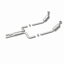 Load image into Gallery viewer, MagnaFlow Direct Fit Catalytic Converter 2003 THUNDERBIRD 3.9L Underbody - 52099