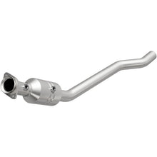 Load image into Gallery viewer, MagnaFlow Direct Fit Catalytic Converter 2011 Grand Cherokee 5.7L DS - 49739