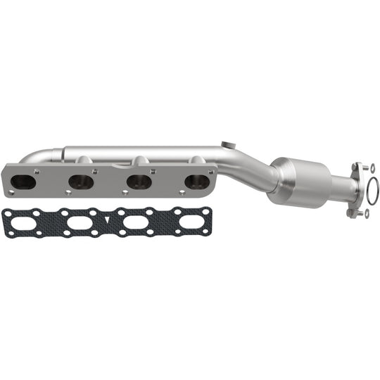 MagnaFlow 2004 Nissan Titan 5.6L Direct Fit Converter - 4583381
