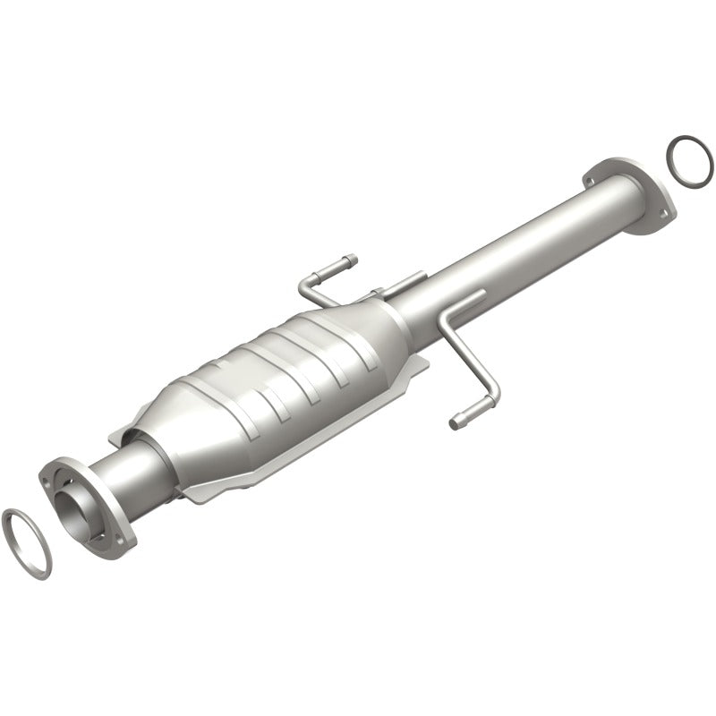 MagnaFlow Direct Fit Catalytic Converter 01-04 Toyota Tacoma 3.4L Rear - 51944