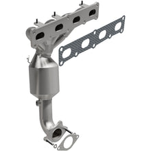 Load image into Gallery viewer, MagnaFlow 15-17 Jeep Cherokee 2.4L Direct Fit Converter - 5551159