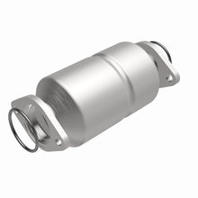 Load image into Gallery viewer, MagnaFlow Direct Fit Catalytic Converter 93-94 Corolla/Prizm CA - 338656