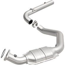 Load image into Gallery viewer, MagnaFlow Direct Fit Catalytic Converter 07-08 Express 2500 4.8L Driver Side - 51525