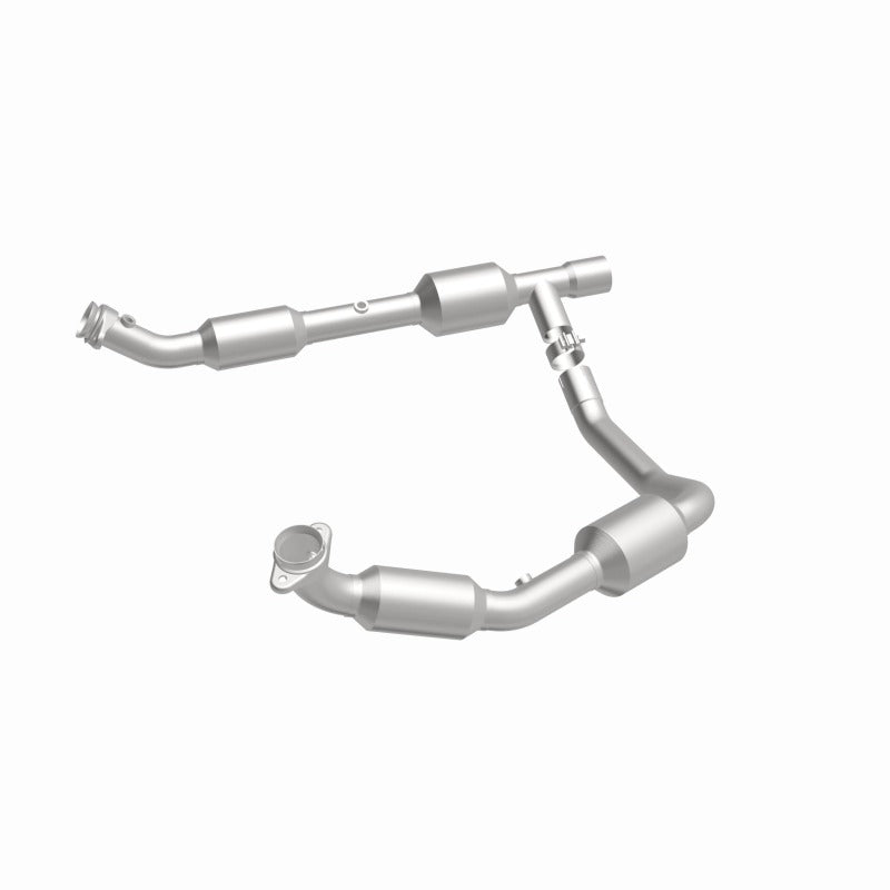 MagnaFlow 05-08 Ford E-350 Super Duty 5.4L Direct Fit Converter - 5582439