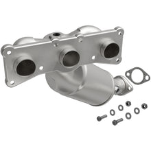 Load image into Gallery viewer, MagnaFlow California DF Catalytic Conv 07-13 BMW 328i L6 3.0LGAS 3.75in Inlet 4in Outlet 2in Dia - 5531763