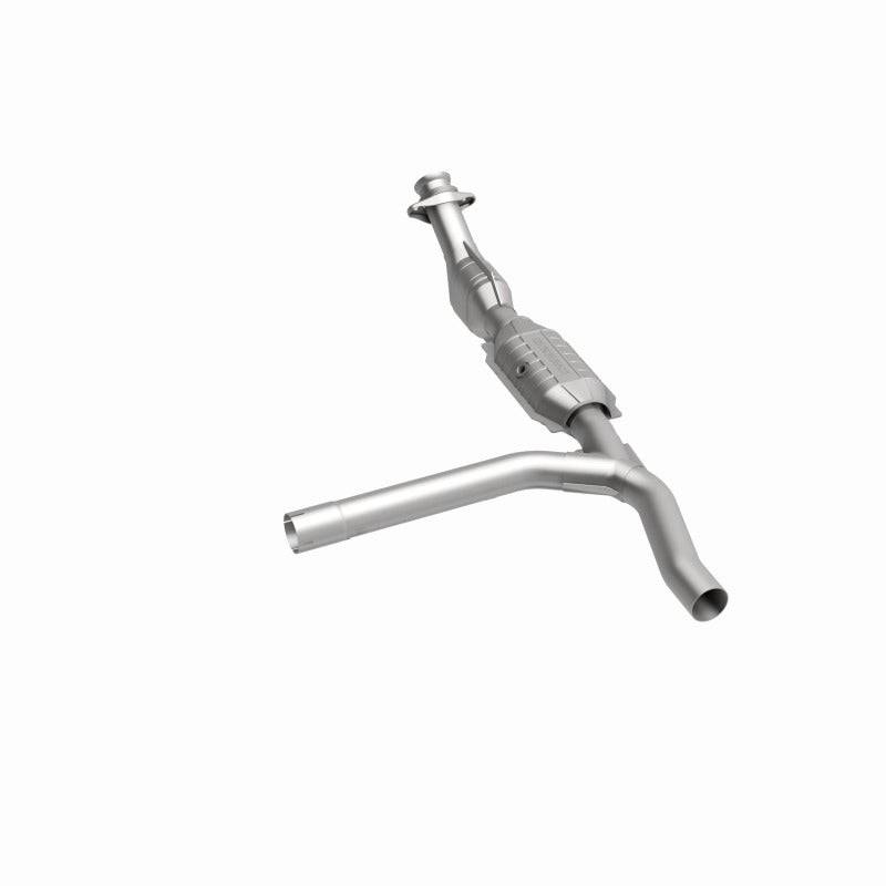 MagnaFlow Direct Fit Catalytic Converter 01 Ford F-150 4.2L - 447146