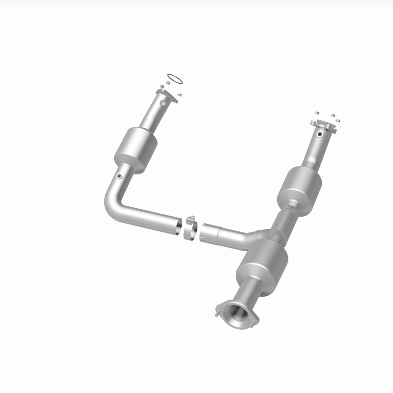 MagnaFlow 18-20 Chevrolet Express 2500 Single Underbody 4.3L Direct Fit Catalytic Converter - 280210