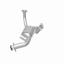 Load image into Gallery viewer, MagnaFlow Direct Fit Catalytic Converter Ford-Taurus-Mercury-Sable - 23357