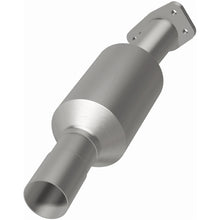 Load image into Gallery viewer, MagnaFlow GM Passenger car CA Direct Fit Converter - 3322431