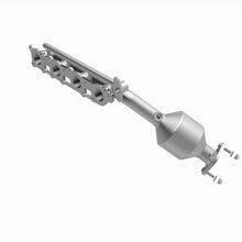 Load image into Gallery viewer, MagnaFlow 2017 GX460 V8 4.6 OEM Manifold Direct Fit Converter - 22-018