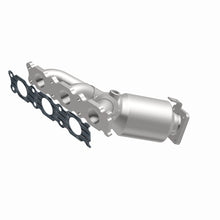 Load image into Gallery viewer, MagnaFlow 2007 XC90 3.2L Underbody Direct Fit Converter - 52131