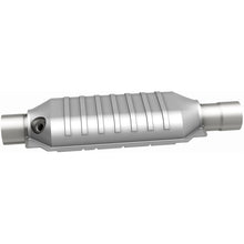 Load image into Gallery viewer, MagnaFlow Universal Catalytic Converter 2.5 Single O2 Boss - 94436