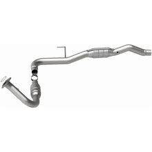 Load image into Gallery viewer, MagnaFlow Direct Fit Catalytic Converter GM 01-02 2500 DS 6L OEM - 49667