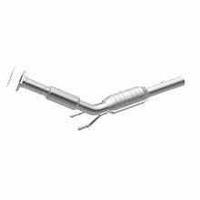Load image into Gallery viewer, MagnaFlow Direct Fit Catalytic Converter 06-08 Volkswagen Jetta/Rabbit 2.5L (49 State) - 24320