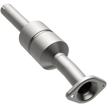Load image into Gallery viewer, MagnaFlow Direct Fit Catalytic Converter 04-10 Toyota Highlander 3.5 - 49907