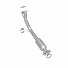 Load image into Gallery viewer, MagnaFlow Direct Fit Catalytic Converter California Grade 96-98 Toyota 4Runner 2.7L - 4481912