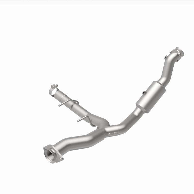 MagnaFlow Direct Fit Catalytic Converter 15-17 Ford Expedition V6 3.5 OEM Underbody - 21-528