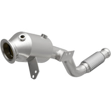 Load image into Gallery viewer, MagnaFlow 16-17 Metris L4 2 OEM Underbody Direct Fit Converter - 21-897