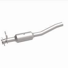 Load image into Gallery viewer, MagnaFlow 16-19 Ford F-53 V10 6.8L Underbody Direct-Fit Catalytic Converter - 280447