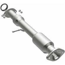 Load image into Gallery viewer, MagnaFlow 14-15 Toyota Highlander 3.5L Direct Fit Converter - 5592534