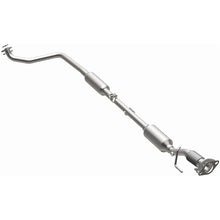 Load image into Gallery viewer, MagnaFlow Direct Fit Catalytic Converter OEM 18-21 Nissan Kicks 1.6L Single Underbody - 280376