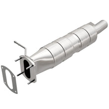 Load image into Gallery viewer, MagnaFlow Direct Fit Catalytic Converter 05-07 Ford F-Series Rear - 51221
