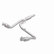 Load image into Gallery viewer, MagnaFlow 01-02 Dodge Ram 2500 5.9L Direct Fit Converter - 4583497
