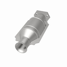 Load image into Gallery viewer, MagnaFlow Direct Fit Catalytic Converter VW 82 83 - 22916