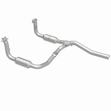 Load image into Gallery viewer, MagnaFlow Direct Fit Catalytic Converter 2009-2012 Dodge Nitro 3.7L Underbody - 52148