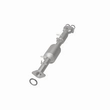 Load image into Gallery viewer, MagnaFlow Direct Fit Catalytic Converter 91-95 Toyota Previa 2.4L - 3391896